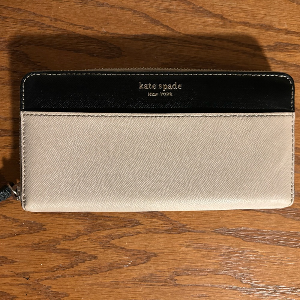 Kate Spade Black and Tan Wallet